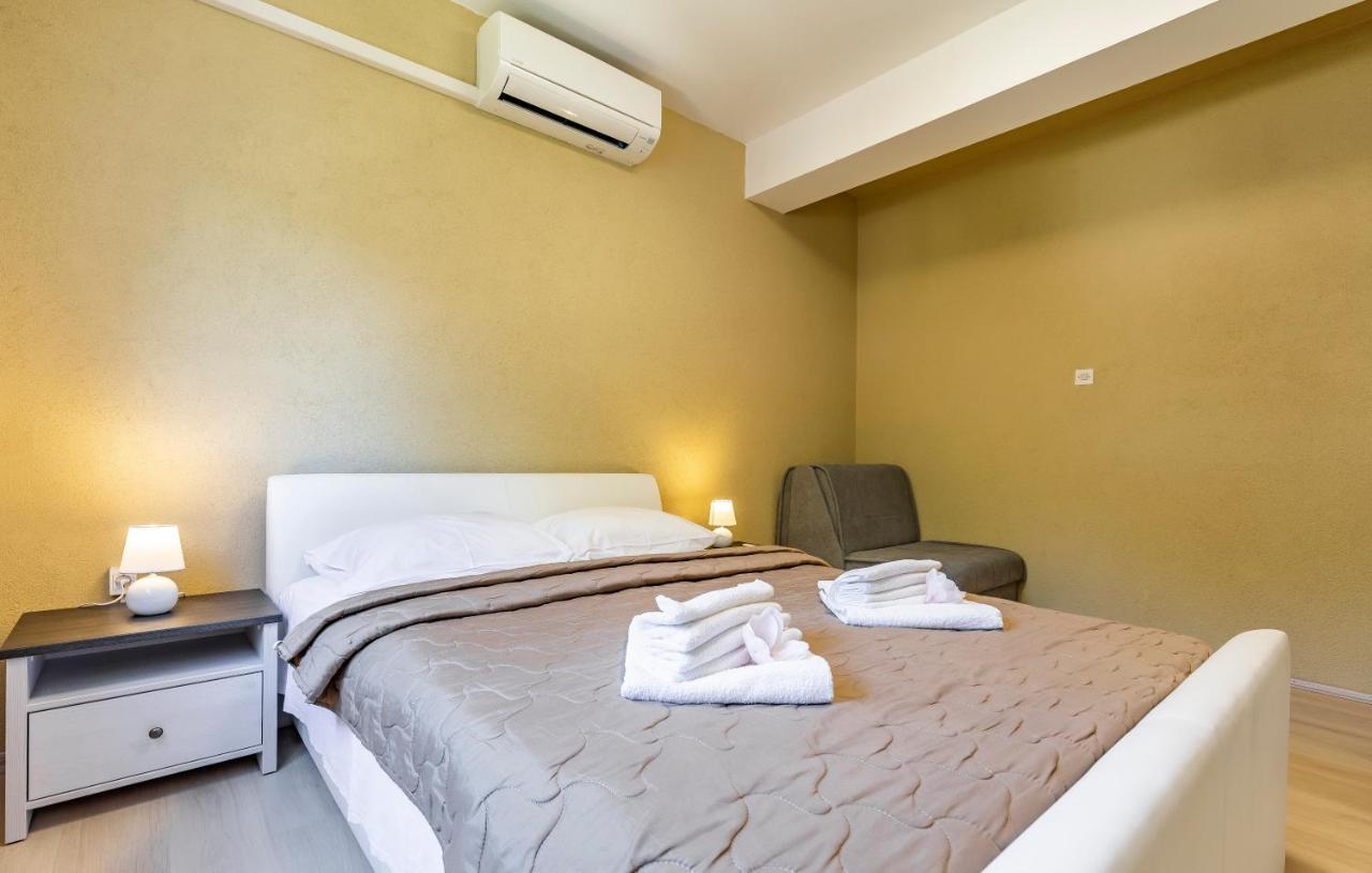 Rooms Giovanni Medulin Exterior photo