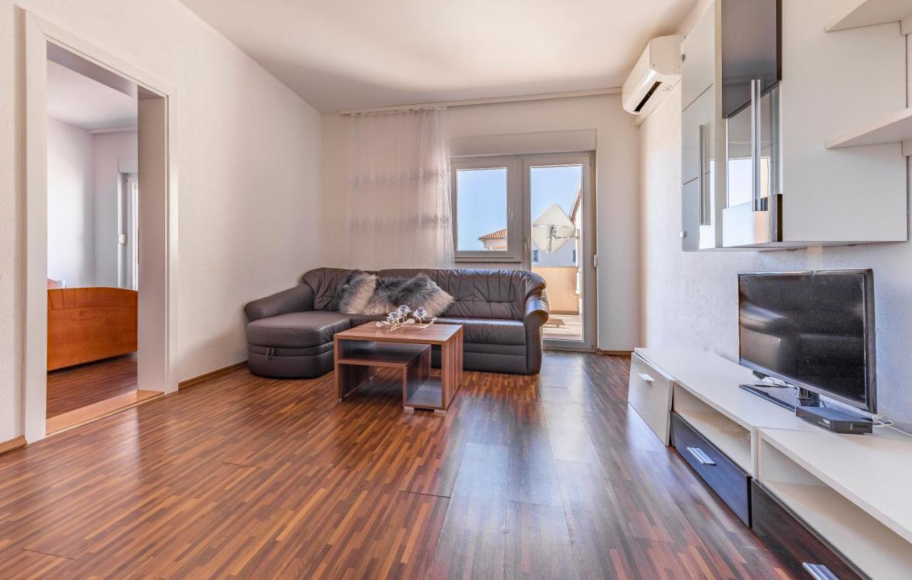 Rooms Giovanni Medulin Exterior photo